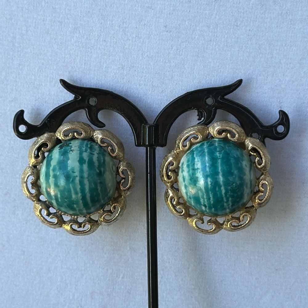Vintage Marvella Clip On Earrings